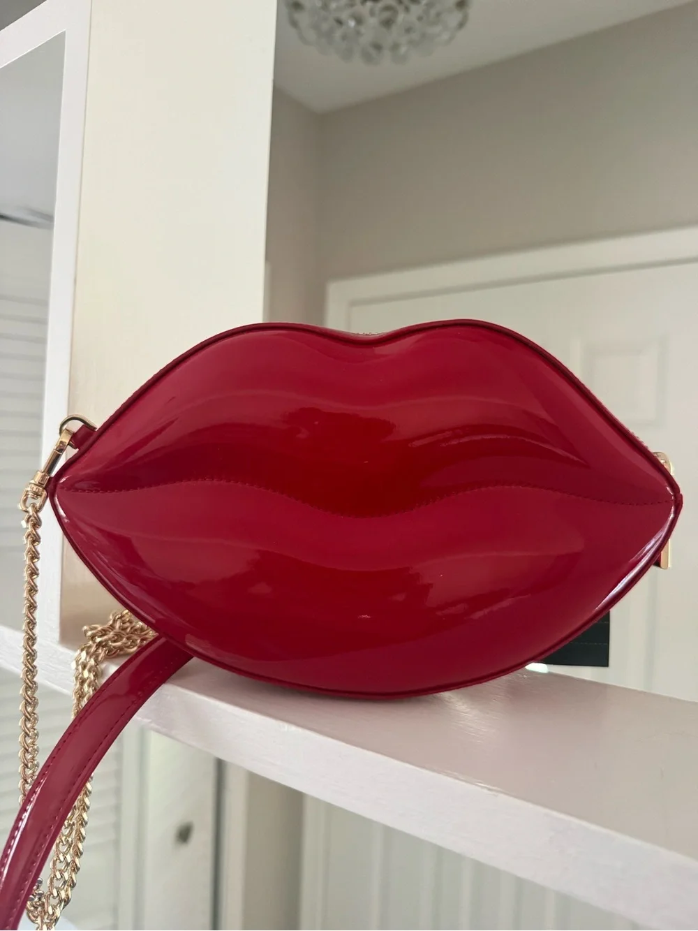 kate spade Mwah 3D Lips Crossbody Bag